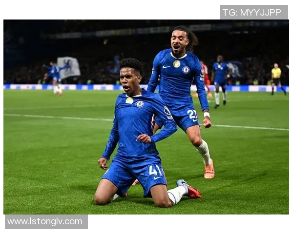 英超焦点战多特蒙德与切尔西激战成平局红牌事件引发全场热议