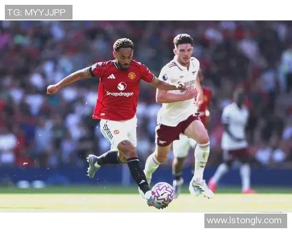 曼城友谊赛大胜阿森纳红牌事件引发全场热议与数据分析