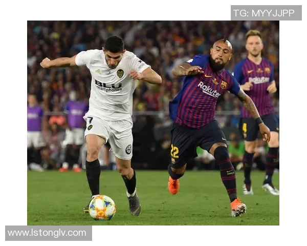 西甲焦点战巴萨与热刺互交白卷乌龙球瞬间引发全场热议集锦回顾