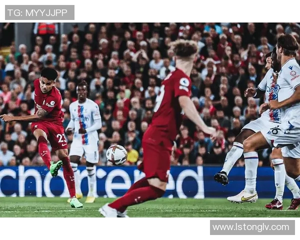 国王杯惊现冷门本菲卡与利物浦激战成平局红牌事件引发全场热议