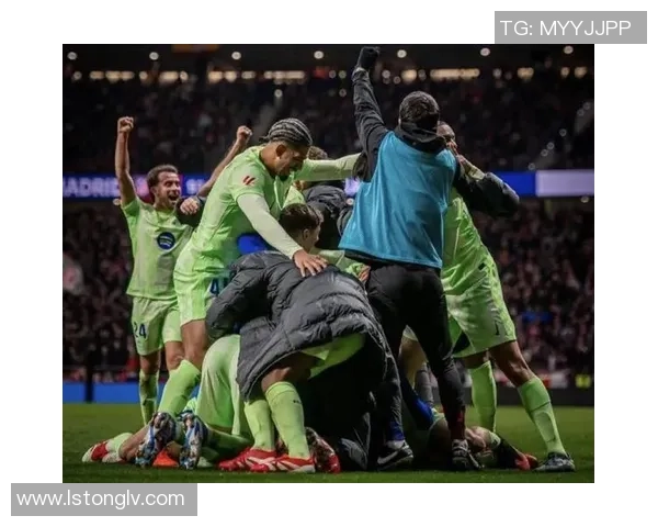 意甲惊天逆转巴萨6-2狂胜皇马十大经典进球回顾引爆全场热情 意甲惊天逆转巴萨6-2狂胜皇马十大经典进球回顾引爆全场热情