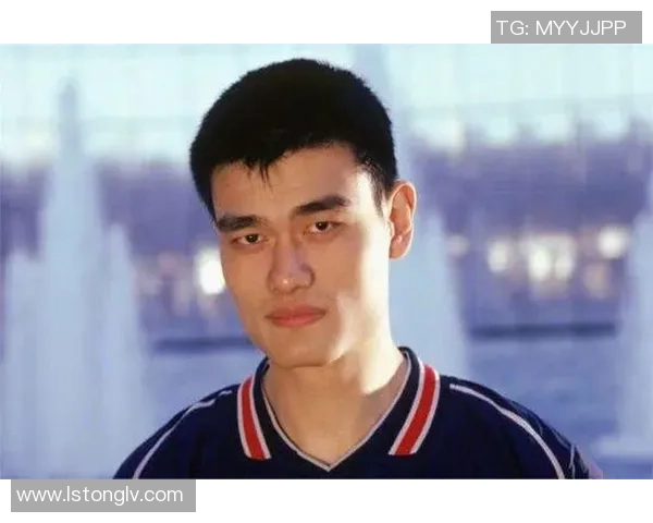 红领巾姚明:从少年先锋到篮球巨星的成长之路 红领巾姚明:从少年先锋到篮球巨星的成长之路