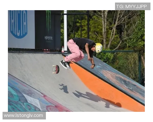 重庆滑板队战术解析与训练策略分享助力竞技水平提升