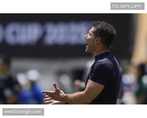 马竞与那不勒斯友谊赛战平神扑引发争议判罚全场沸腾