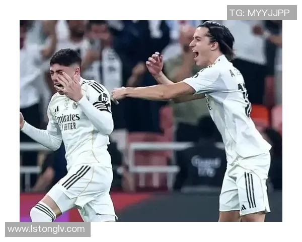 中超经典对决巴萨与皇马激战成平补时进球引发全场狂欢