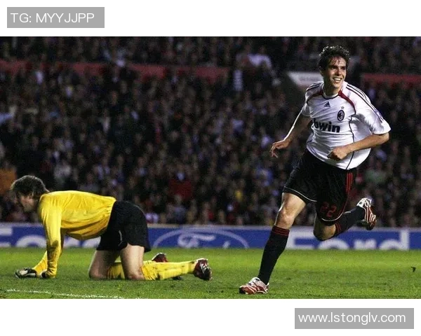 德甲激战：AC米兰绝杀曼联全场沸腾赛后精彩点评回顾